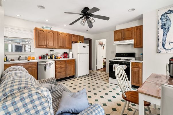 Interior, Kitchen, Recessed Lighting