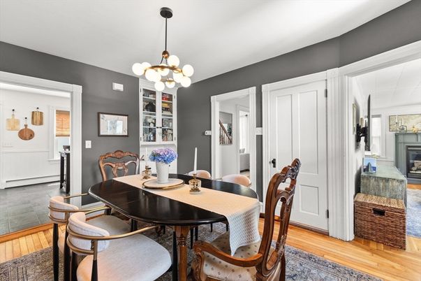 Dining room, Fireplace, Interior, Pendant Lights, Wood Texture Flooring
