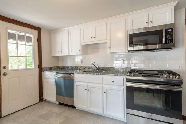 Interior, Kitchen, Stainless Steel Appliances