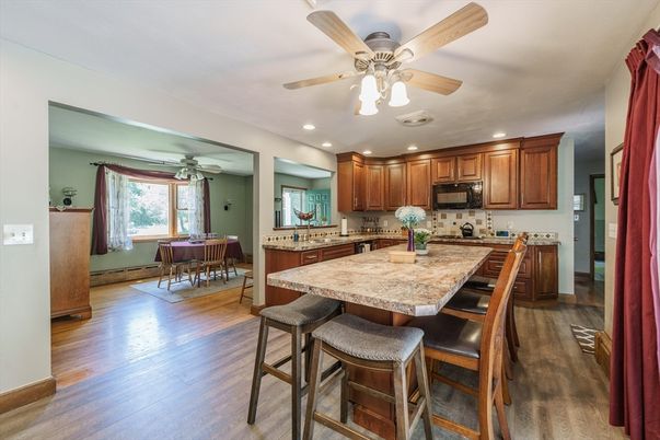 Dining room, Interior, Kitchen, Recessed Lighting, Wood Texture Flooring