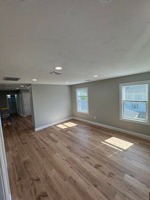Empty room, Interior, Recessed Lighting, Wood Texture Flooring