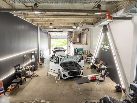 Garage, Interior