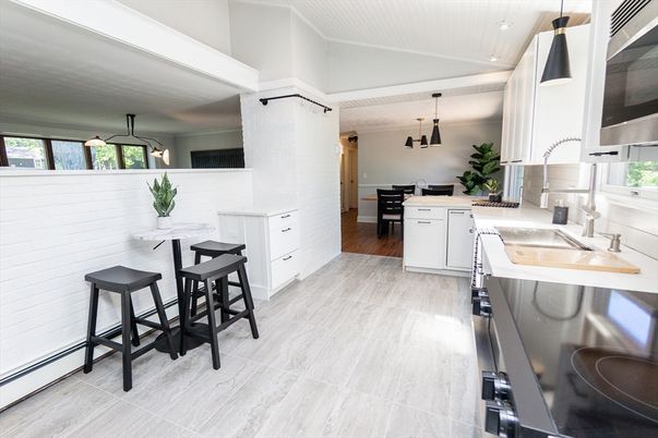 Interior, Kitchen, Pendant Lights, Recessed Lighting