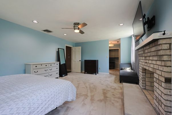 Bedroom, Fireplace, Interior, Recessed Lighting