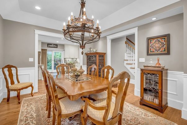 Chandelier, Dining room, Interior, Recessed Lighting, Wood Texture Flooring