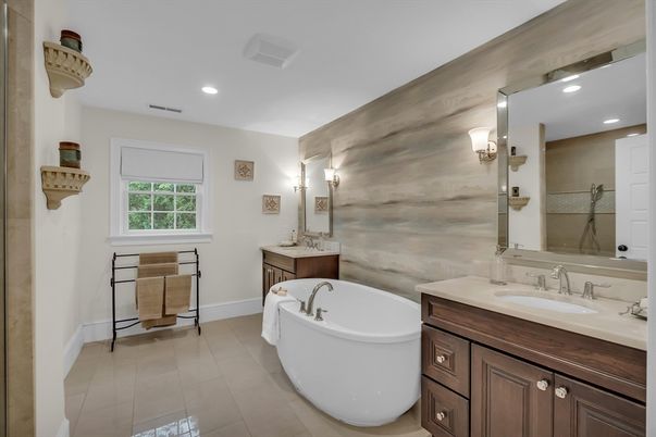 Bathroom, Dual Sink Vanities, Free Standing Baths, Interior, Recessed Lighting
