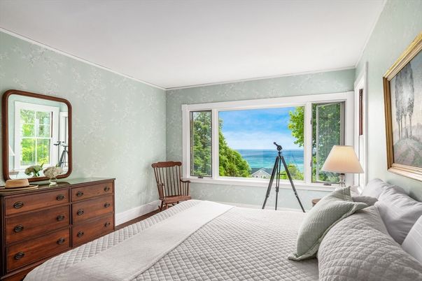 Bedroom, Interior, Water