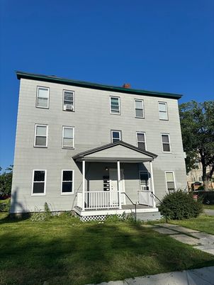 Exterior, Facade, Georgian