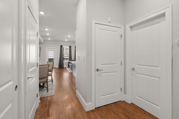Interior, Recessed Lighting, Wood Texture Flooring