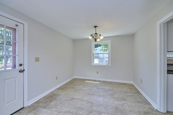 Chandelier, Empty room, Interior