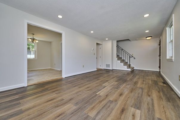 Empty room, Interior, Recessed Lighting, Wood Texture Flooring