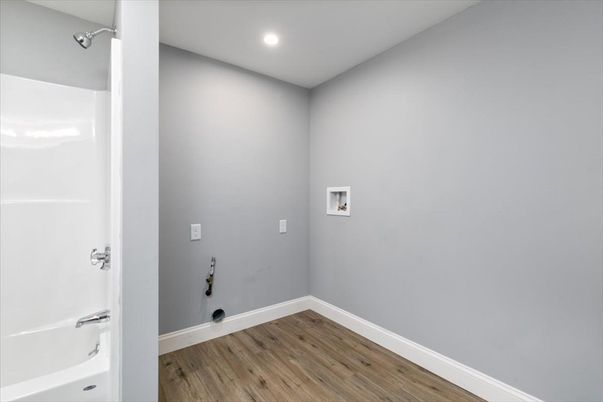 Bathroom, Interior, Recessed Lighting, Wood Texture Flooring