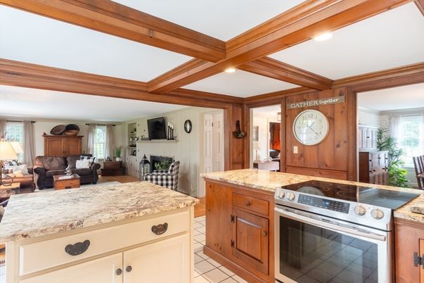 Interior, Kitchen, Living room, Recessed Lighting, Wooden Beams