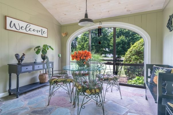 Dining room, Interior, Pendant Lights, Sun Room