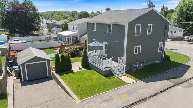Detached Garage, Exterior