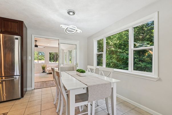 Dining room, Interior, Kitchen, Pendant Lights, Recessed Lighting