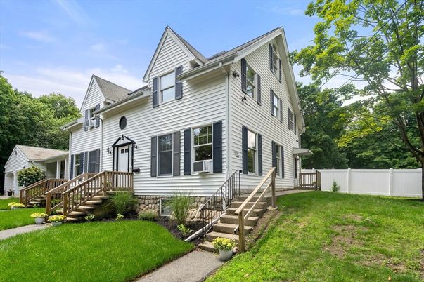 Backyard, Exterior, Facade, Queen Anne Victorian