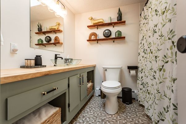 Bathroom, Interior