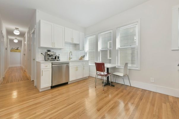 Dining room, Interior, Kitchen, Stainless Steel Appliances, Wood Texture Flooring