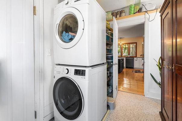 Interior, Pendant Lights, Utility Closets, Washer, Wood Texture Flooring