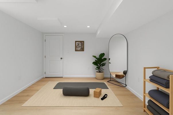 Interior, Recessed Lighting, Wood Texture Flooring