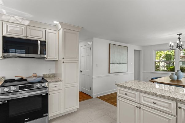 Chandelier, Interior, Kitchen, Stainless Steel Appliances, Wood Texture Flooring