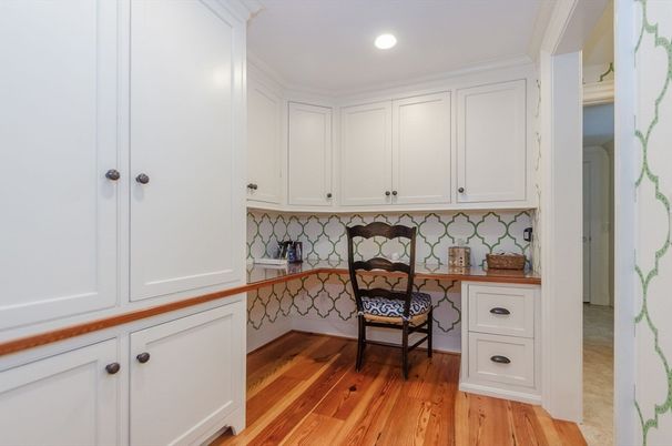 Home Office, Interior, Recessed Lighting, Wood Texture Flooring