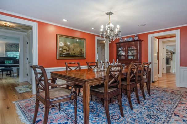 Chandelier, Dining room, Interior, Recessed Lighting, Wood Texture Flooring