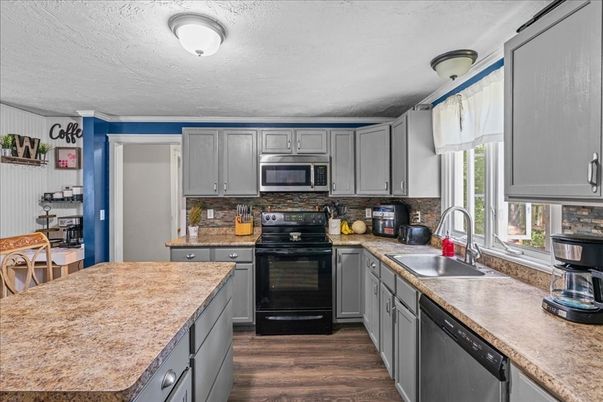 Interior, Kitchen, Stainless Steel Appliances, Wood Texture Flooring