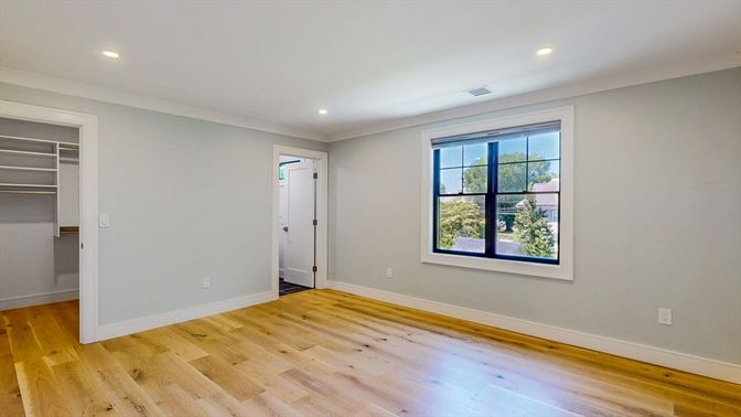 Empty room, Interior, Recessed Lighting, Wood Texture Flooring