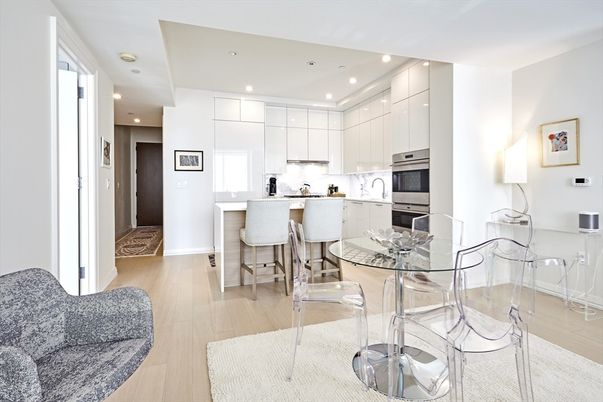Dining room, Interior, Kitchen, Recessed Lighting, Wood Texture Flooring
