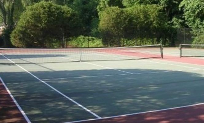 Exterior, Tennis Courts
