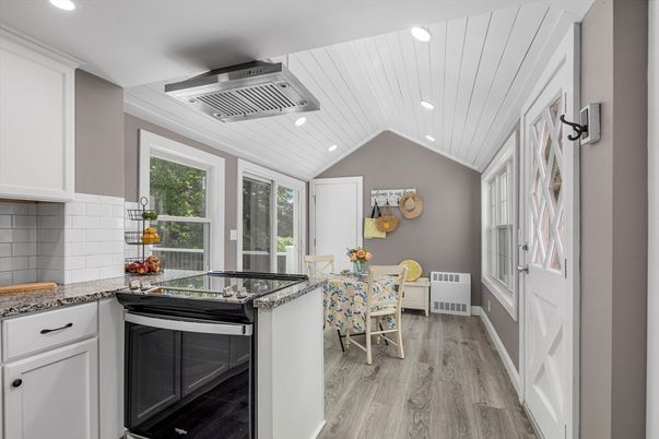 Interior, Recessed Lighting, Wood Texture Flooring