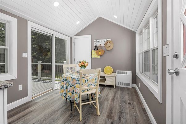 Dining room, Interior, Recessed Lighting, Wood Texture Flooring