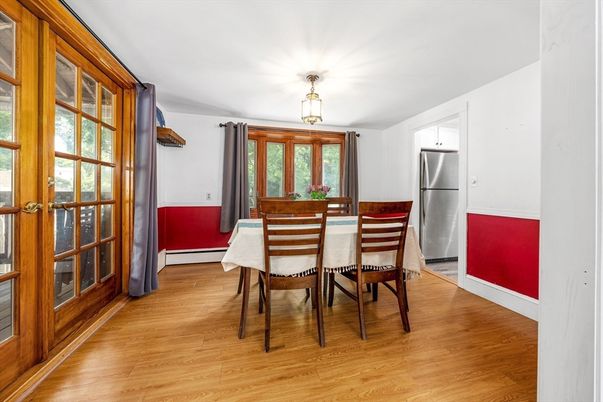 Dining room, Interior, Kitchen, Stainless Steel Appliances, Wood Texture Flooring