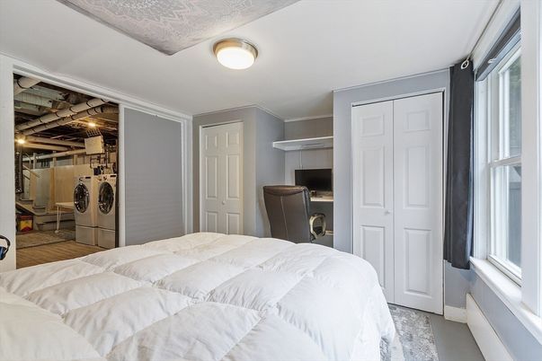 Bedroom, Interior, Utility Closets, Washer