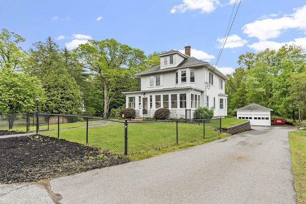 Detached Garage, Exterior, Facade, Queen Anne Victorian