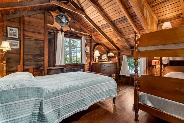 Bedroom, Interior, Wooden Beams, Wooden Ceilings, Wood Texture Flooring, Wooden Walls