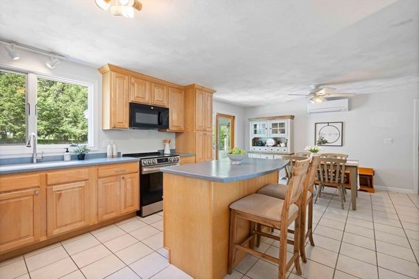 Dining room, Interior, Kitchen, Stainless Steel Appliances