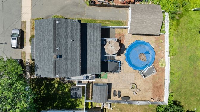 Exterior, Drone