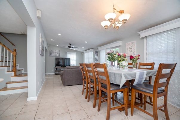 Chandelier, Dining room, Interior, Living room, Recessed Lighting