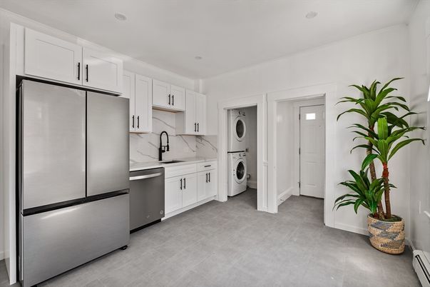 Interior, Kitchen, Recessed Lighting, Stainless Steel Appliances, Washer