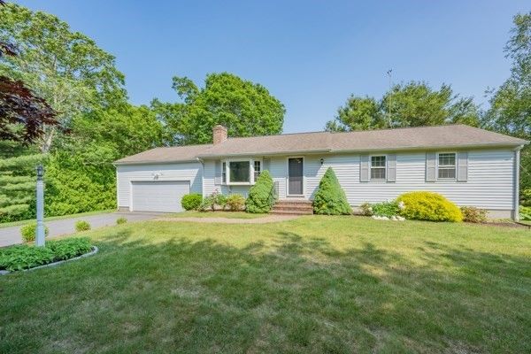 Attached, Backyard, Exterior, Facade, Ranch