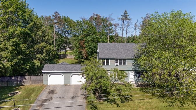 Attached, Backyard, Exterior, Facade, Georgian