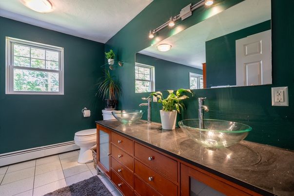 Bathroom, Dual Sink Vanities, Interior