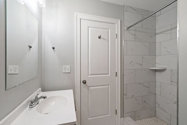 Bathroom, Interior, Marble Walls