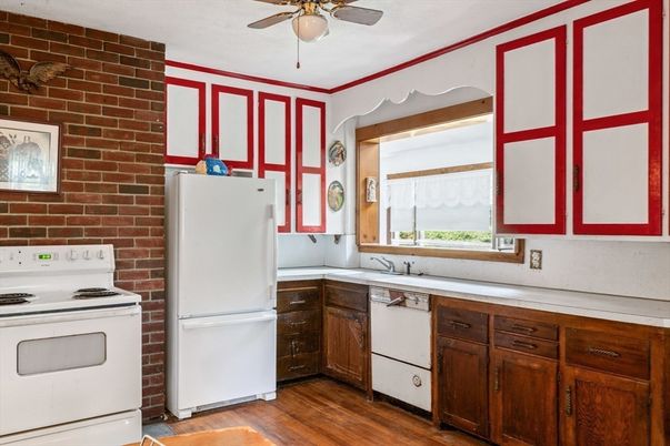 Interior, Kitchen, Stone Walls, Wood Texture Flooring