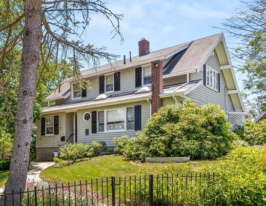 Exterior, Facade, Solar Panels, Queen Anne Victorian