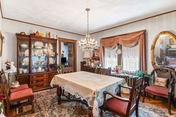 Chandelier, Dining room, Interior
