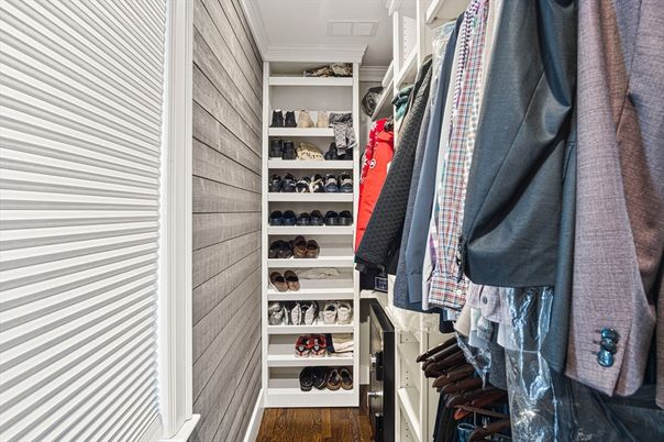 Interior, Walk-in Closets, Wood Texture Flooring